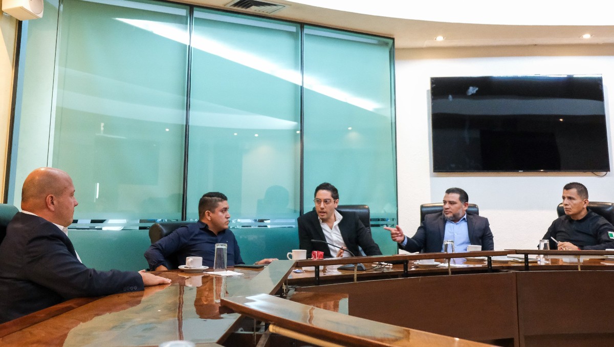Enrique Alfaro encabeza reunión de seguridad tras caso de Lagos de Moreno (X @EnriqueAlfaroR)