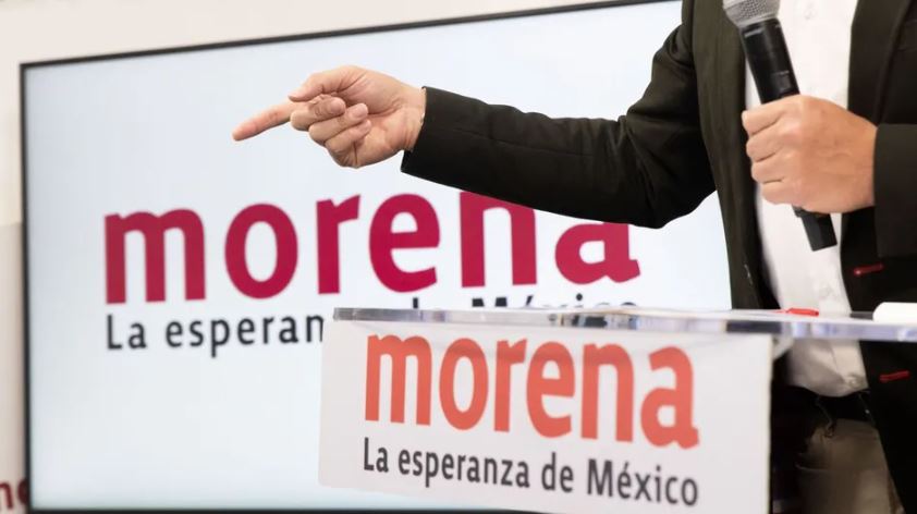 Morena cierra sorteo de encuestadoras sin acuerdo unánime