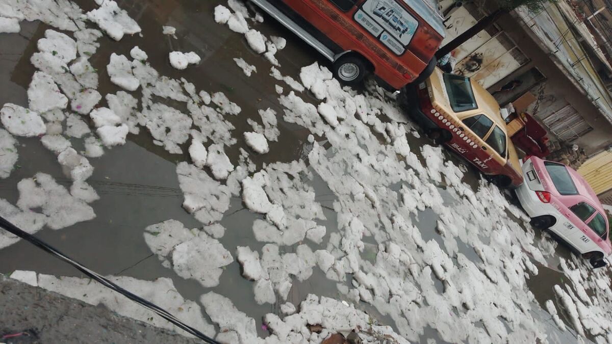 Colonias de Nezahualcóyotl azotadas por granizo | Estado de México | Lauro Galicia