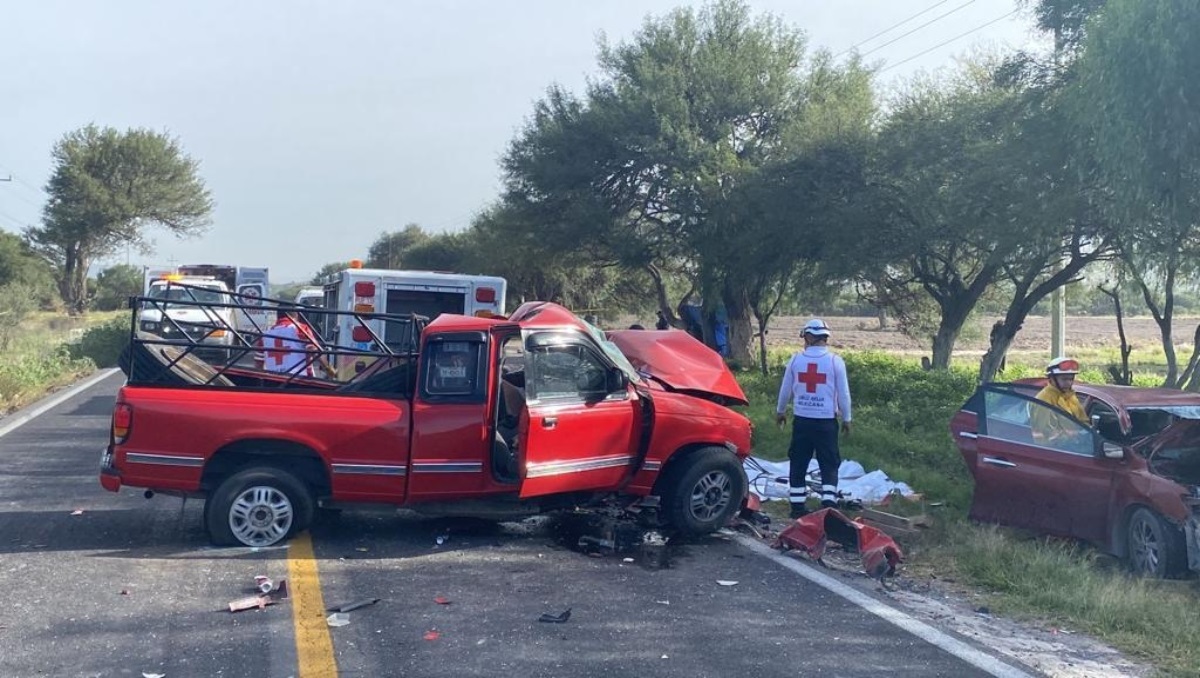Choque frontal deja un muerto y tres heridos en la Puebla-Tehuacán | Especial