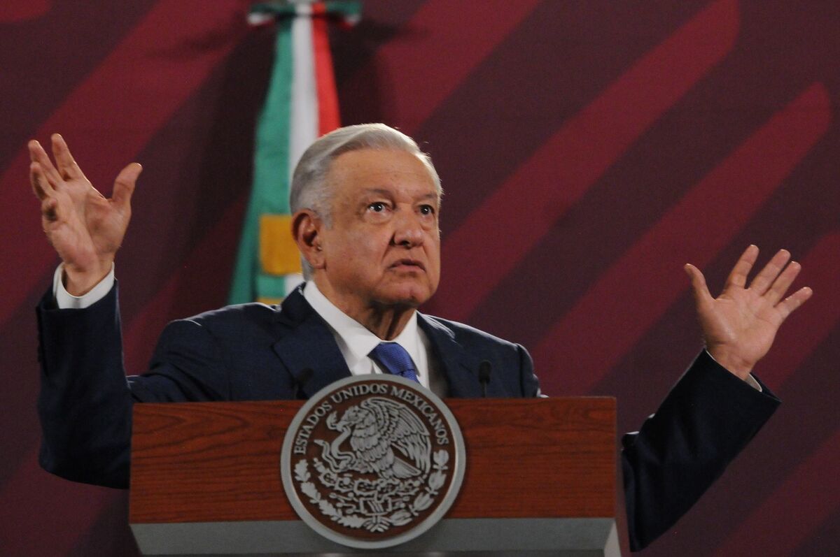 AMLO descarta "Plan B" de entrega y promete entrega en la mayoría de la escuelas. (Foto: Cuartoscuro).