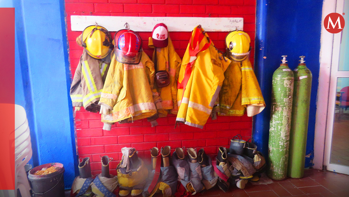 Bomberos de Coatzacoalcos: emergencia en sus propias instalaciones. | Veracruz | Especial (Foto: Fluvio Cesar Martínez).