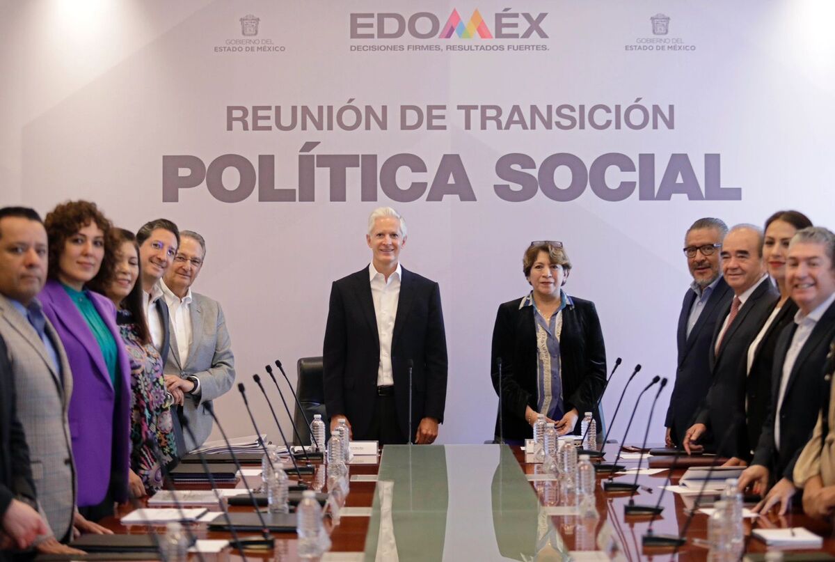 la sexta reunión de transición se realizó en Palacio de Gobierno. (Especial)