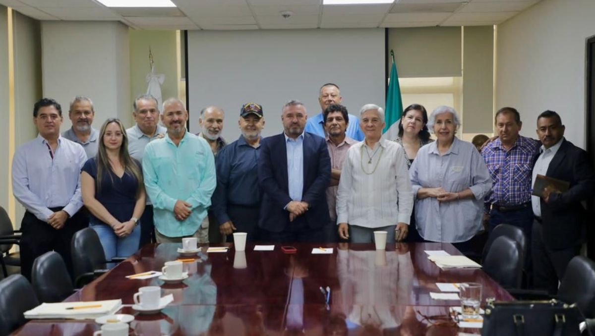 Se llevó a cabo una mesa de trabajo para realizar una reforma integral final. Kevin Recio