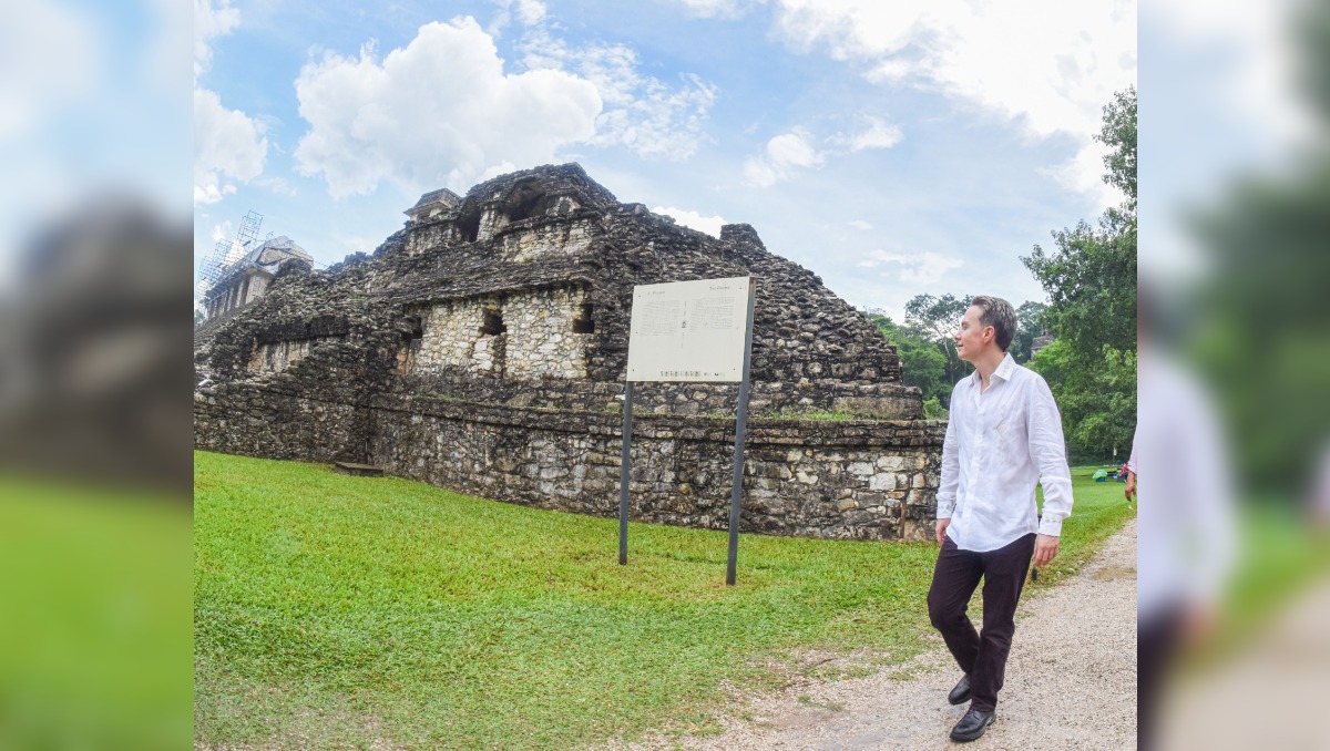 Manuel Velasco plantea nuevo impulso al turismo