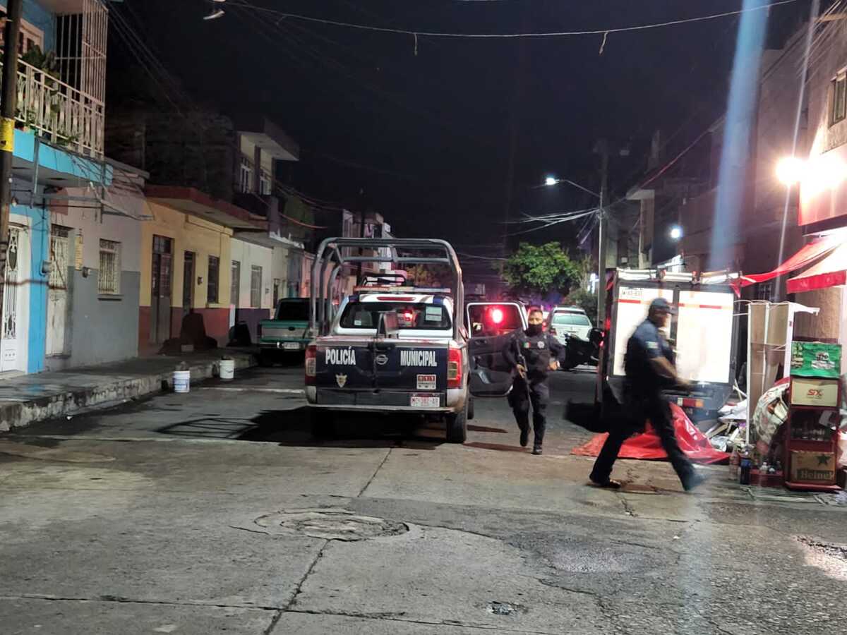 Vecinos de la calle Emiliano Zapata en la ciudad Zamora reportan ataque a funeraria con armas de fuego. | Especial