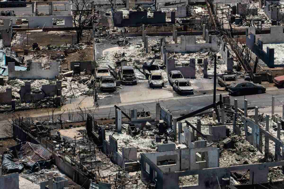 Aparecen más de mil personas desaparecidas en los incendios de Maui (Foto: AP).