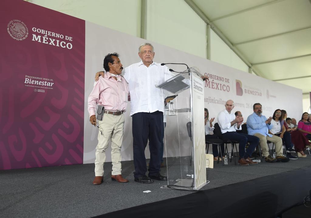 AMLO recomendó a las 'corcholatas' no darse por vencidos | Especial