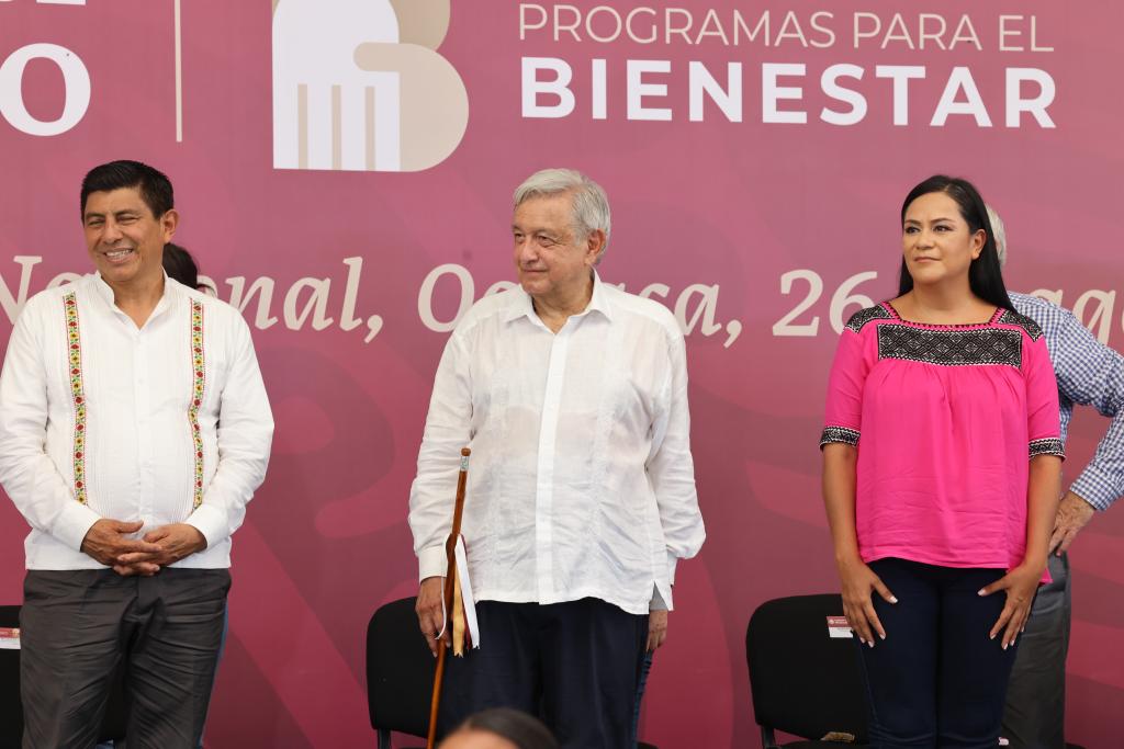 El presidente Andrés Manuel López Obrador durante conferencia en Oaxaca. (Especial)