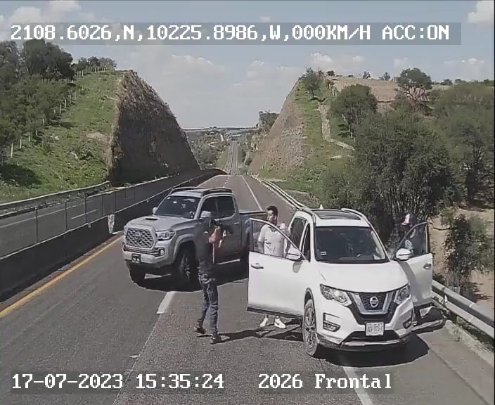El asalto quedó grabado en video. (Especial)