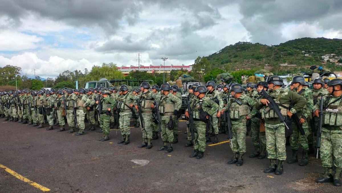 Militares refuerzas seguridad en Michoacán tras hechos de violencia | Especial
