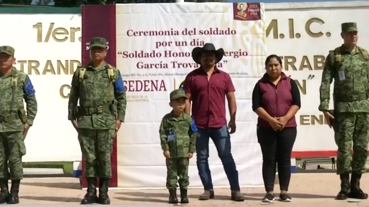 Niño con craneosinostosis cumple sueño de ser soldado por un día