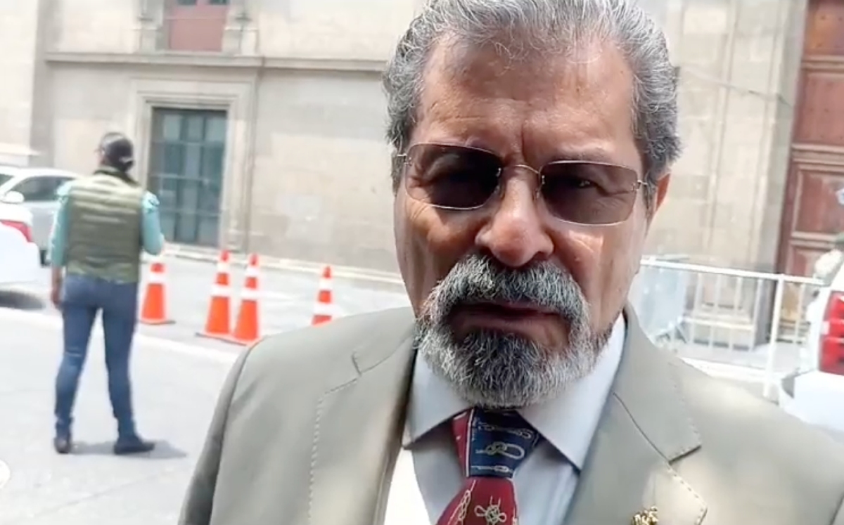 El director del AICM, Carlos Velázquez, a su salida de Palacio Nacional. | Omar Brito