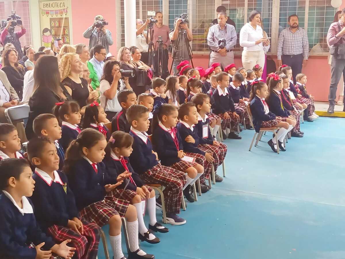 Regreso a clases en Jalisco. (Josefina Ruíz)