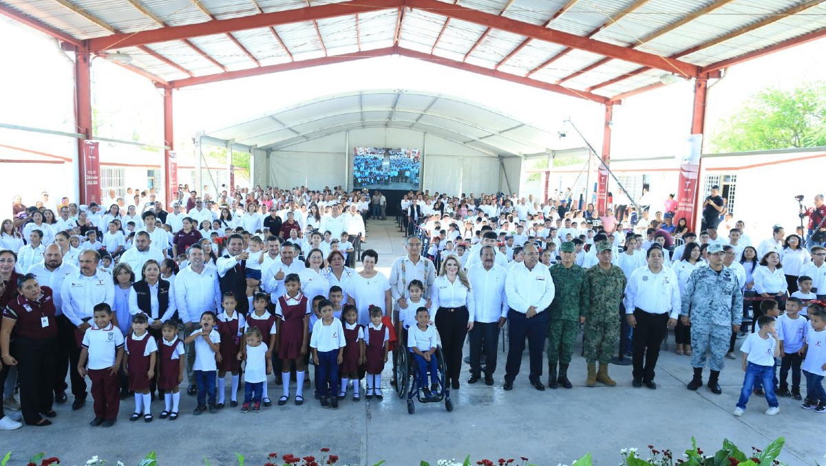 Américo Villarreal encabezó un acto educativo desde San Fernando.