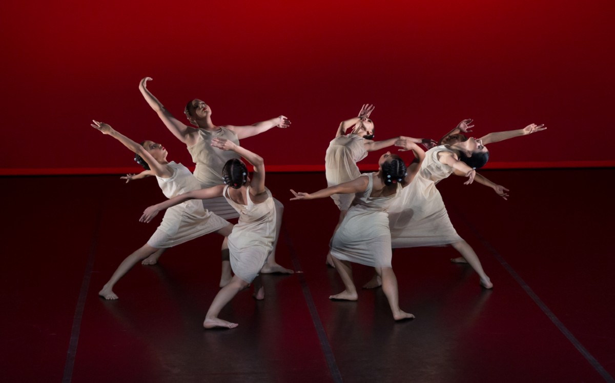 Bailarinas de DanzaAM Estudio compiten en Perú