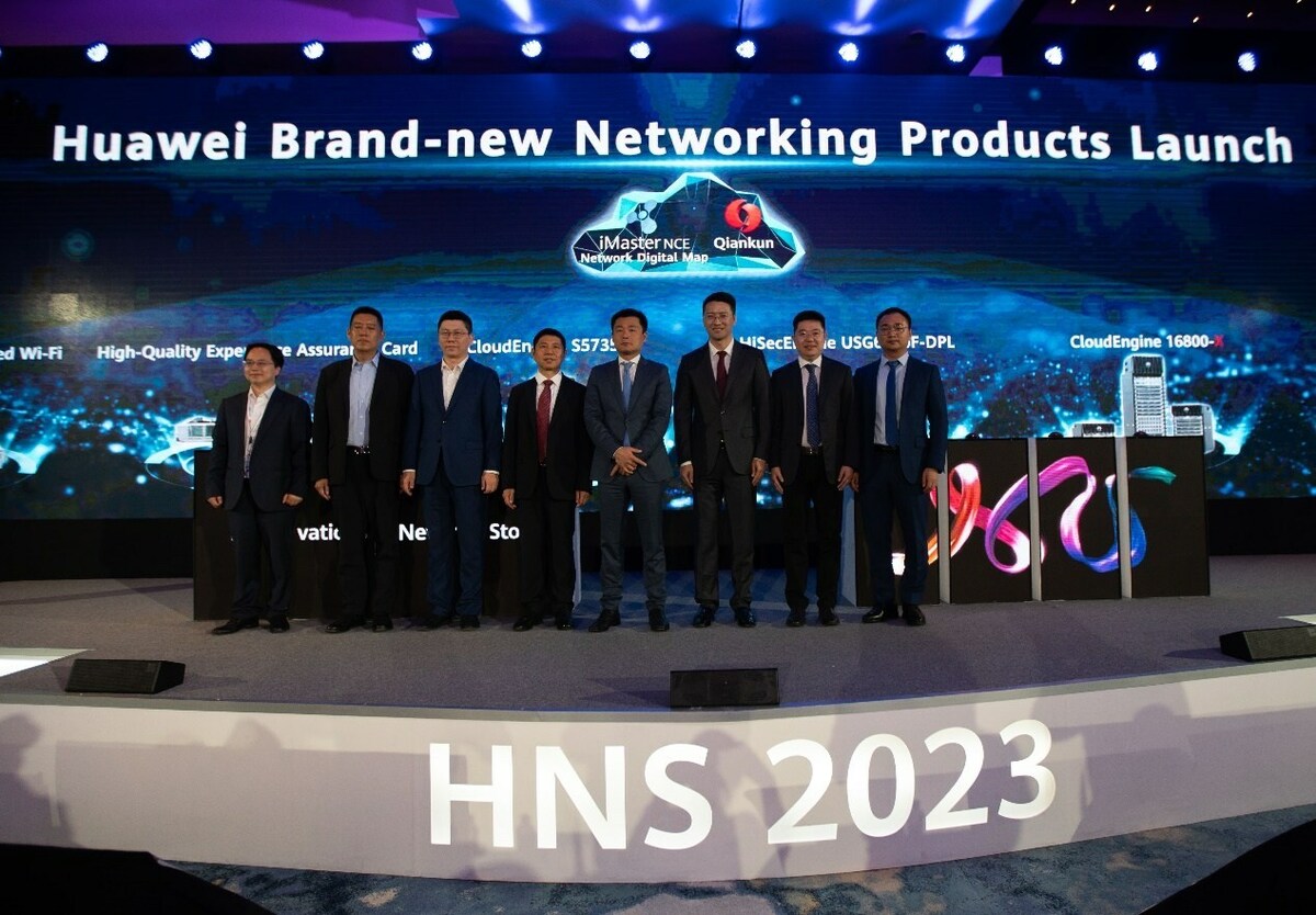 Directivos de Huawei de la región encabezaron el encuentro con representantes del servicio público, finanzas, energía, internet, educación y salud.
