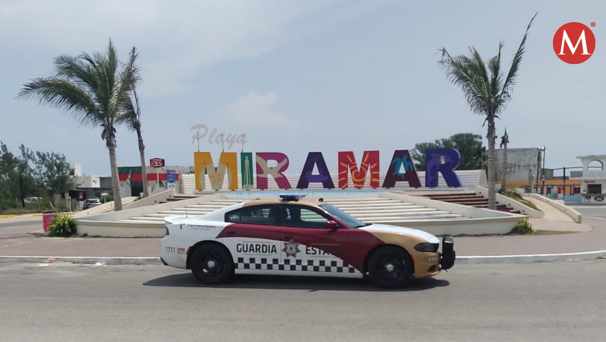 Patrullas de la Guardia Estatal de Tamaulipas vigilan Playa Miramar.