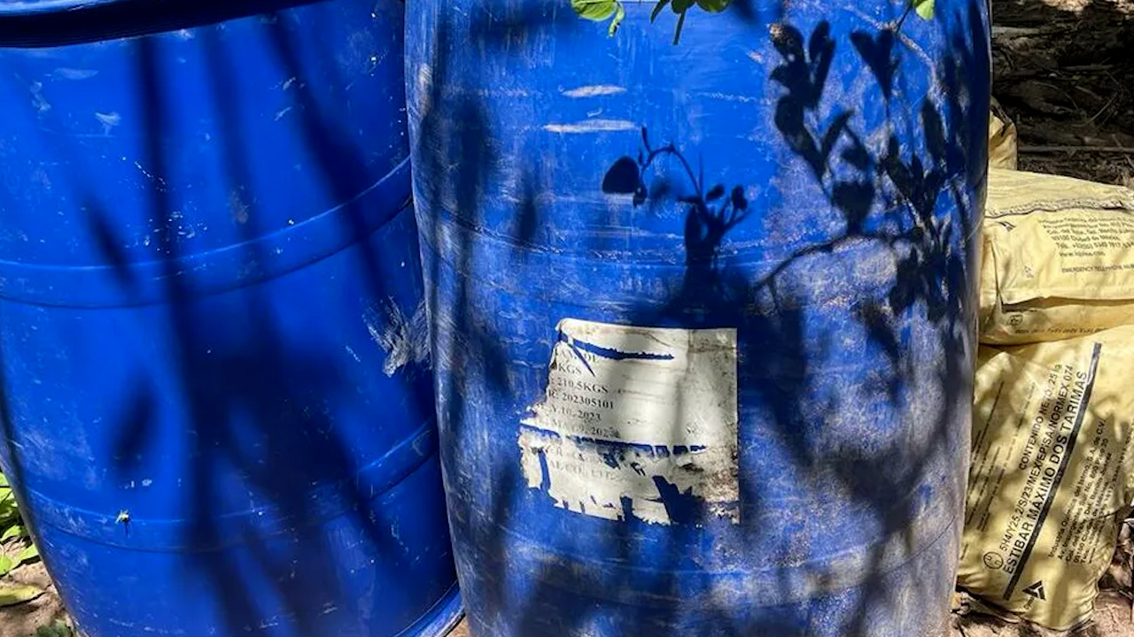 Aseguran en 3 narcolaboratorios y destruyen 8 mil 300 kilogramos de metanfetamina en Sinaloa