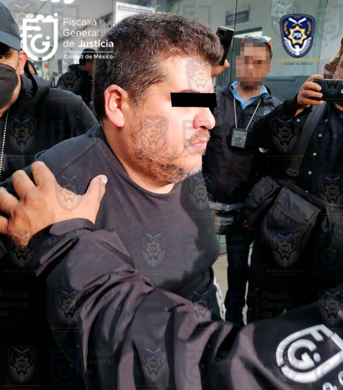 Detención de Carlos Santoscoy "N". | Especial