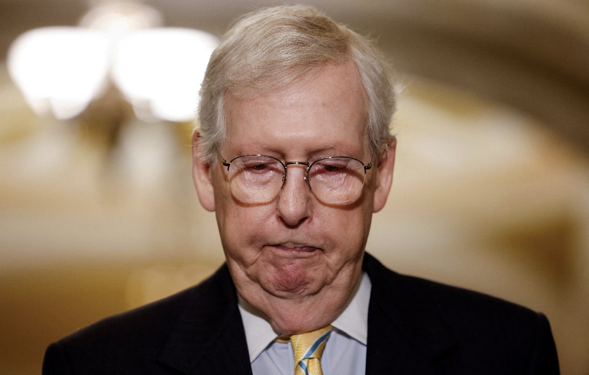 Senador octogenario Mitch McConnell (Reuters)