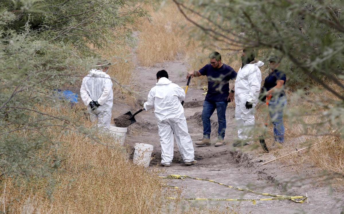 Grupo Vida trabaja en cementerios clandestinos. (Roberto Amaya)