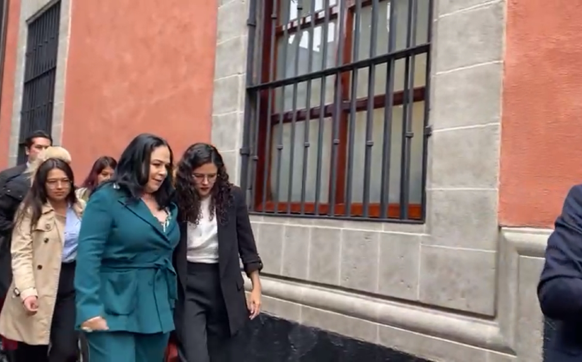 La secretaria de Gobernación a su llegada a la reunión de Morena. | Silvia Arellano