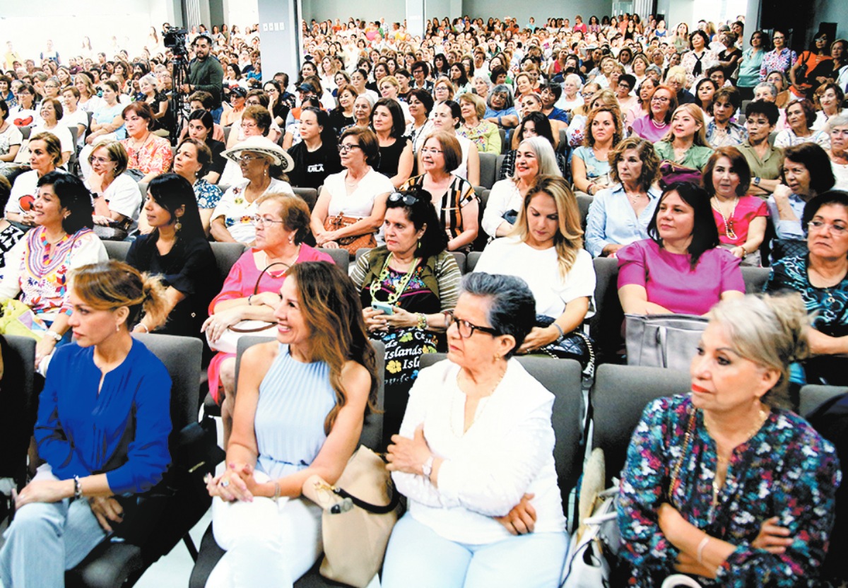 Tal parece que el año que viene habremos de elegir entre mujeres. Martín Piña
