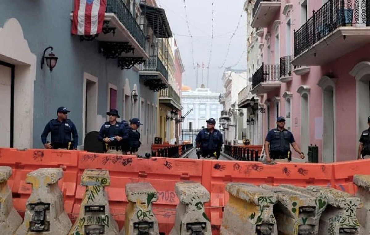 El primer homicidio en Puerto Rico sucedió a las 8:00 horas del viernes (Reuters)