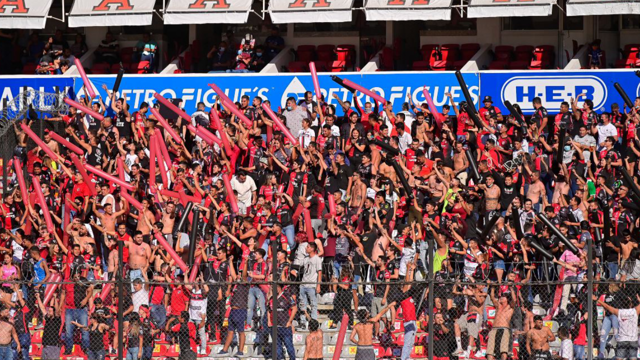 Los aficionados del futbol; ¿Por qué tienen comportamientos agresivos?