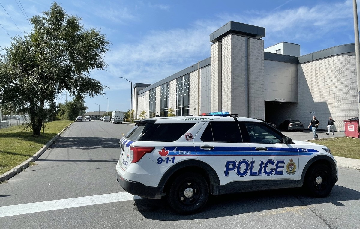La policía de Ottawa no ha realizado arrestos tras el tiroteo (Twitter/@Charlie_Senack)