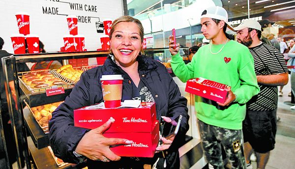 Los consumidores se sienten atraídos por el servicio. ARACELI LÓPEZ