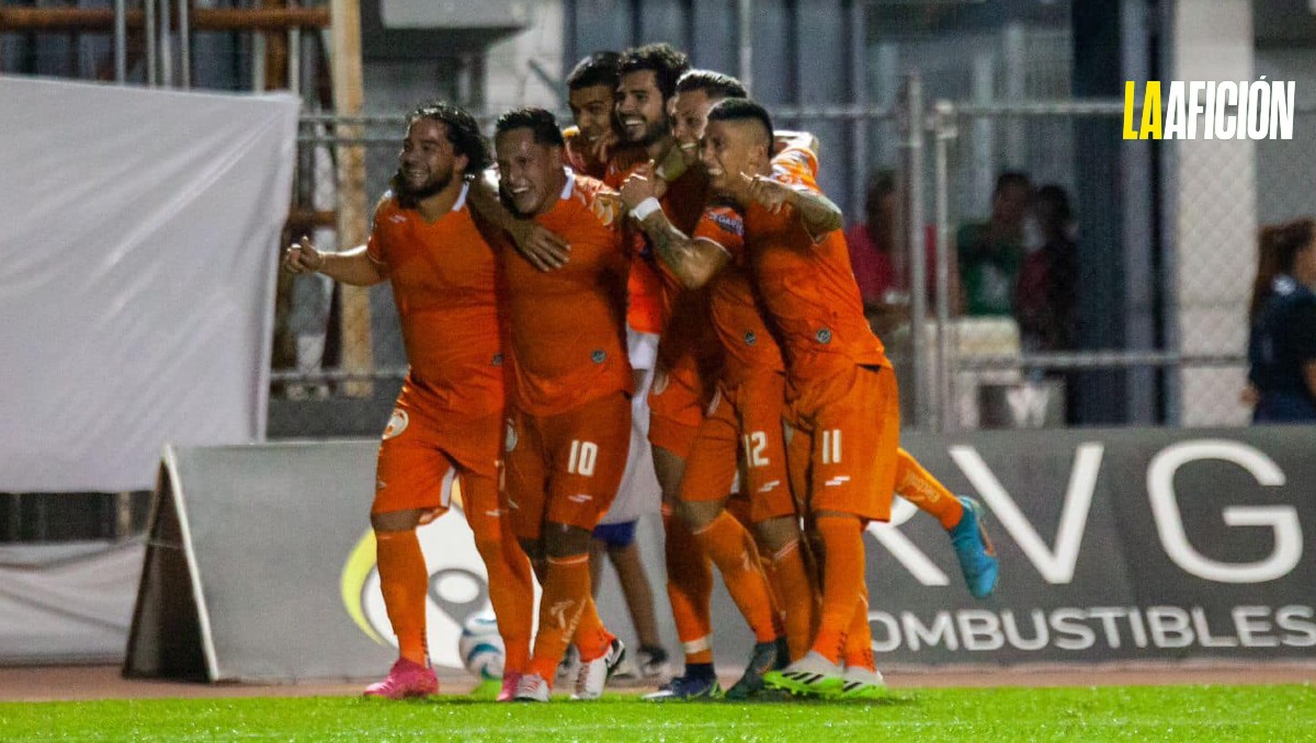 Correcaminos se llevó la victoria y le quitó el invicto al Atlante.