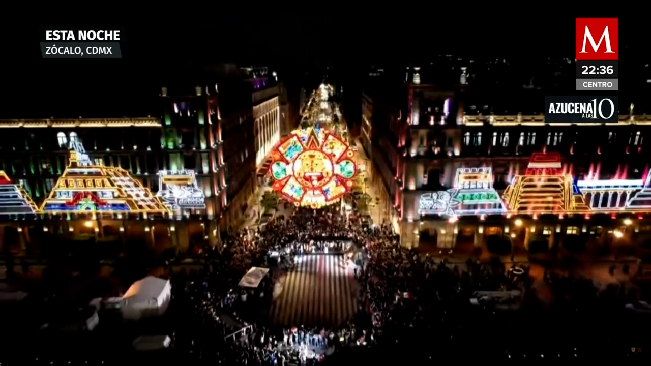 Esplendoroso alumbrado del 213 aniversario de la Independencia de México en el Zócalo de la CdMx