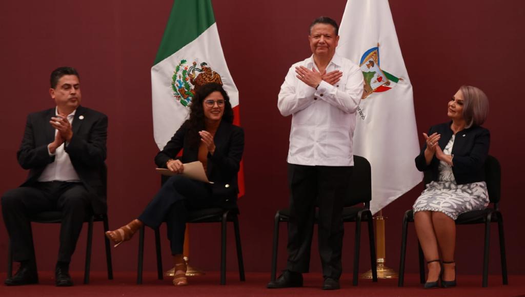 Julio Menchaca rindió su primer informe de gobierno en Pachuca. (Jorge Sánchez)