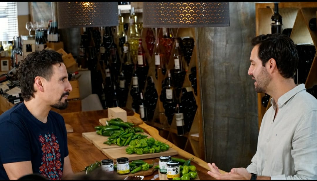 Quique Cervantes conduce la serie "La ruta del chile" por canal El Gourmet / Especial