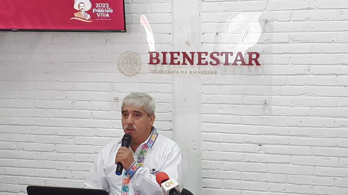 Abraham Mendoza celebró que al momento sean dos mujeres quienes se perfilan para competir por la presidencia de la República (Teodoro Santos)