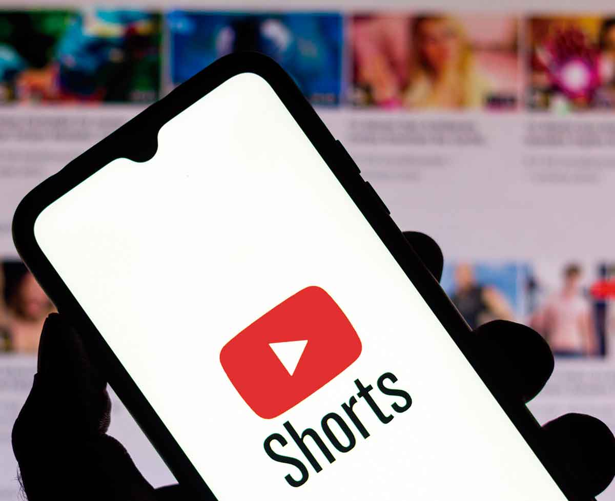 UN COMPLEMENTO. Los Shorts acumulan más de 2,000 millones de usuarios desde su lanzamiento en 2021.