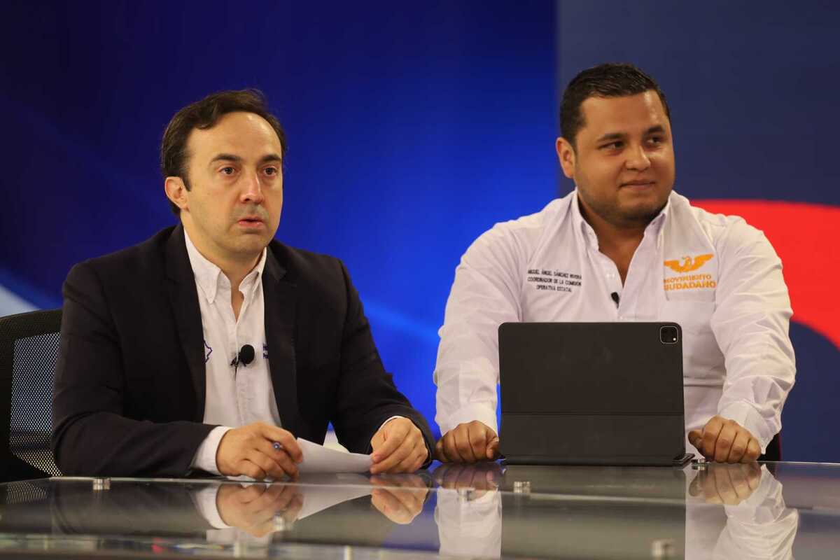 Dirigentes PAN Y MC.  Roberto Alanís