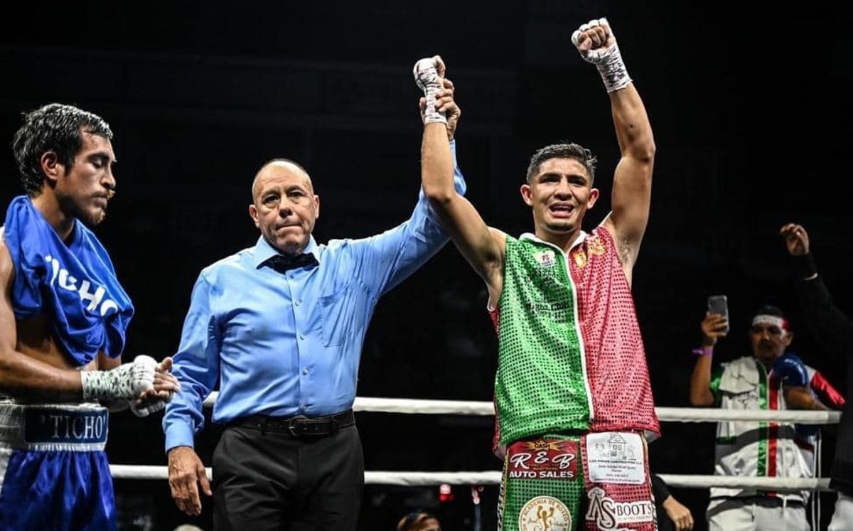 Hugo Castañeda dejo el futbol para triunfar como boxeador (Facebook: Tigre Castañeda)