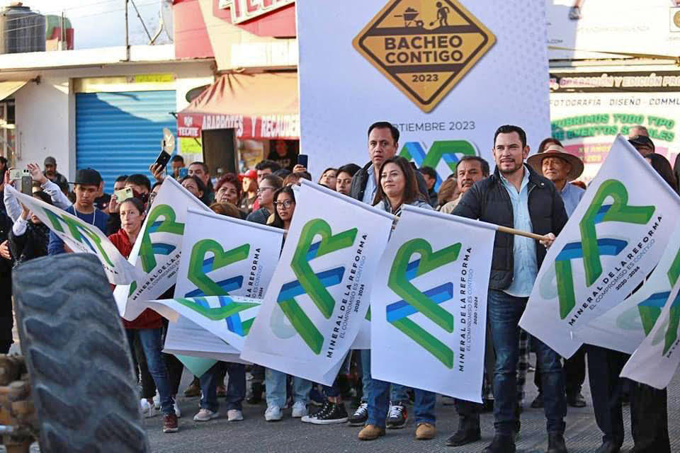 El presidente municipal, Israel Félix Soto, mencionó que se tiene la necesidad de atender el tema del bacheo (Eloy Martínez)
