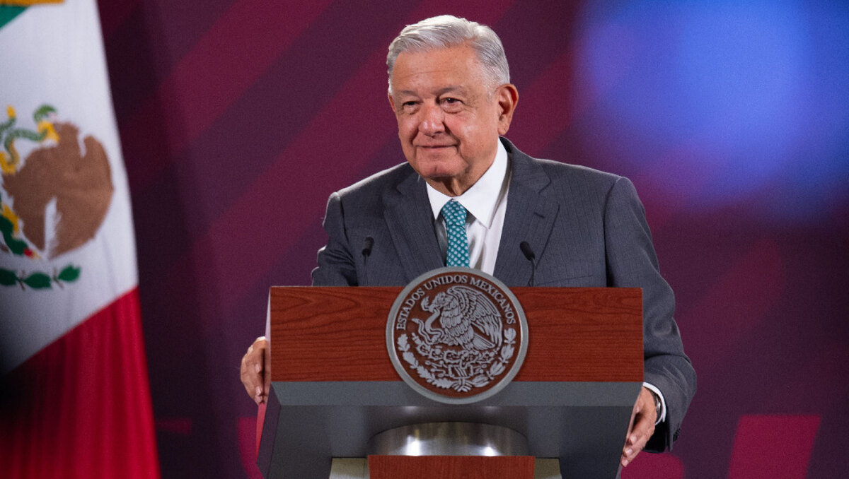 AMLO informó que el gobernador de Texas impugno la orden del juez sobre retirar el muro flotante | Especial