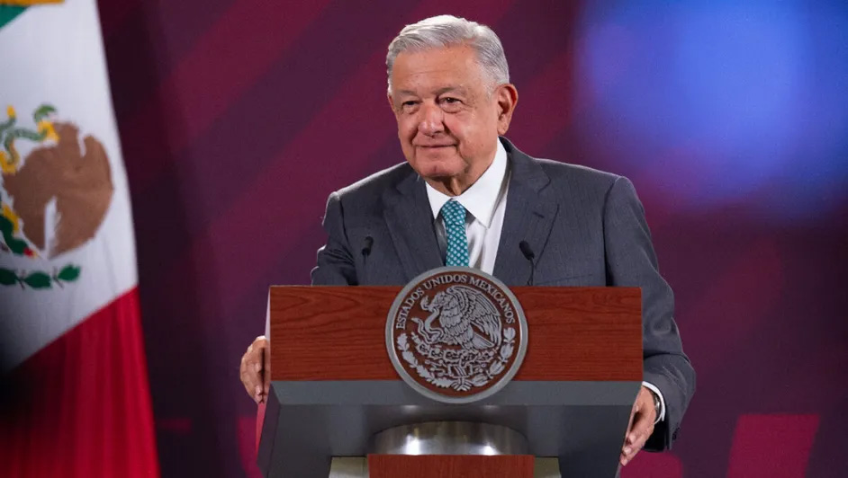 AMLO sugiere a Abbott hacer una colecta para ayudar a países de migrantes