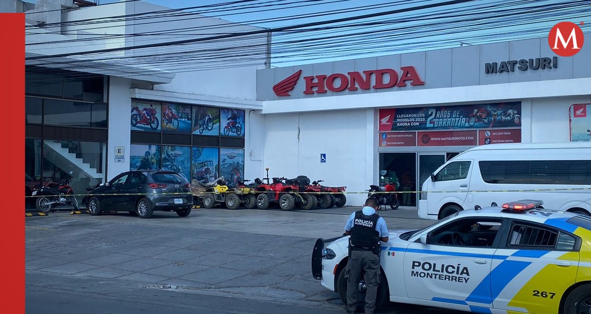 Hombre asesinado en agencia. Foto: Édgar Plata