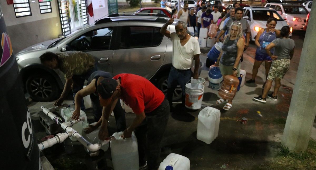 Regresan escasez y acarreo de agua a municipios de Nuevo León / Raúl Palacios