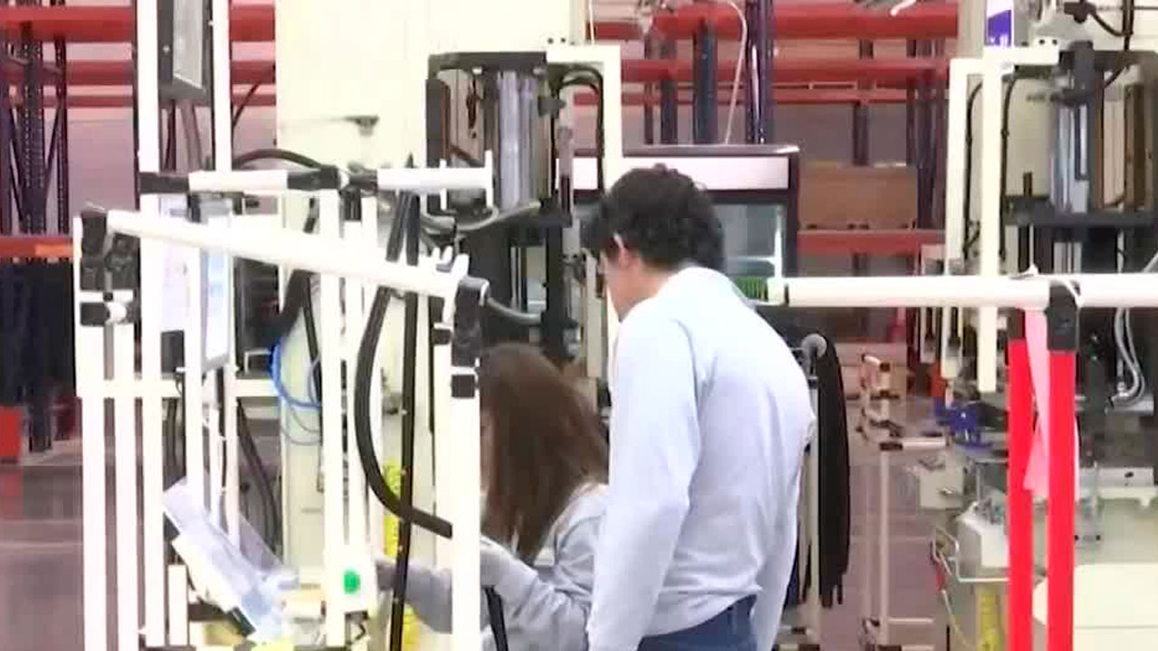 Secretaría de Economía acepta solicitud de revisión sobre denegación de derechos laborales