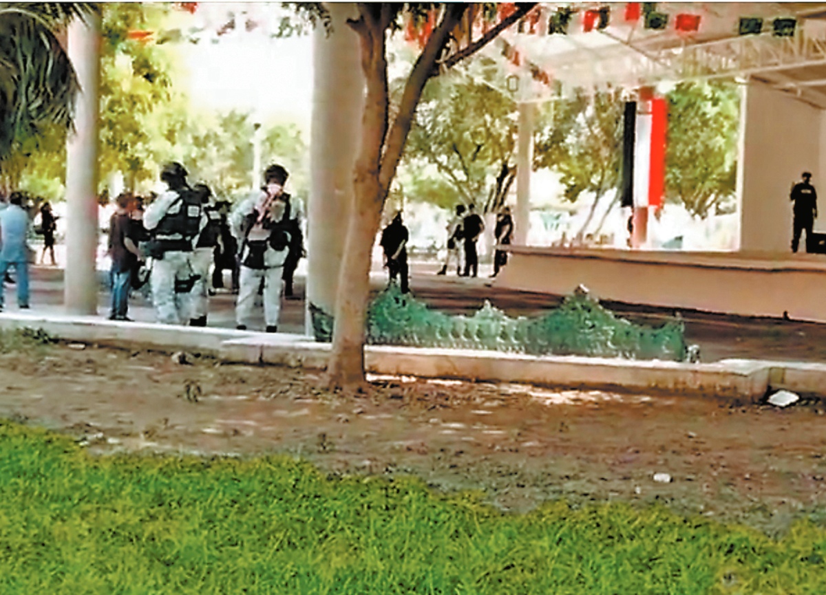 Elementos de la Guardia Nacional se encontraban en la plaza previo al ataque. especial