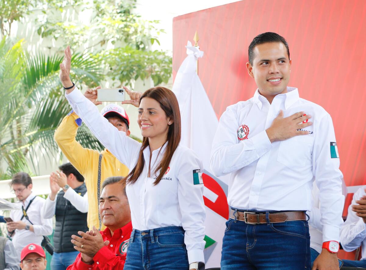 Paula Trade tomo protesta como como secretaria general del PRI en Cuernavaca.