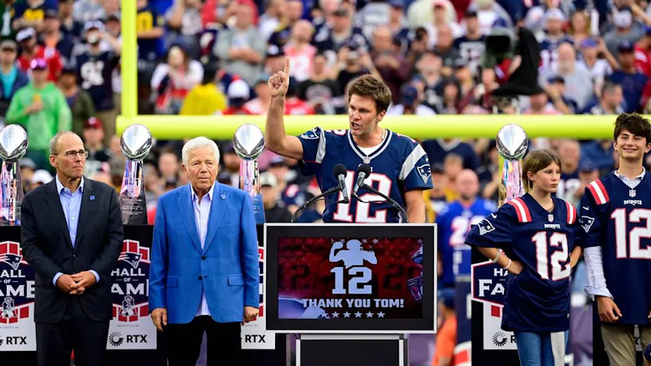 Tom Brady recibe homenaje en partido de Eagles vs. Patriots