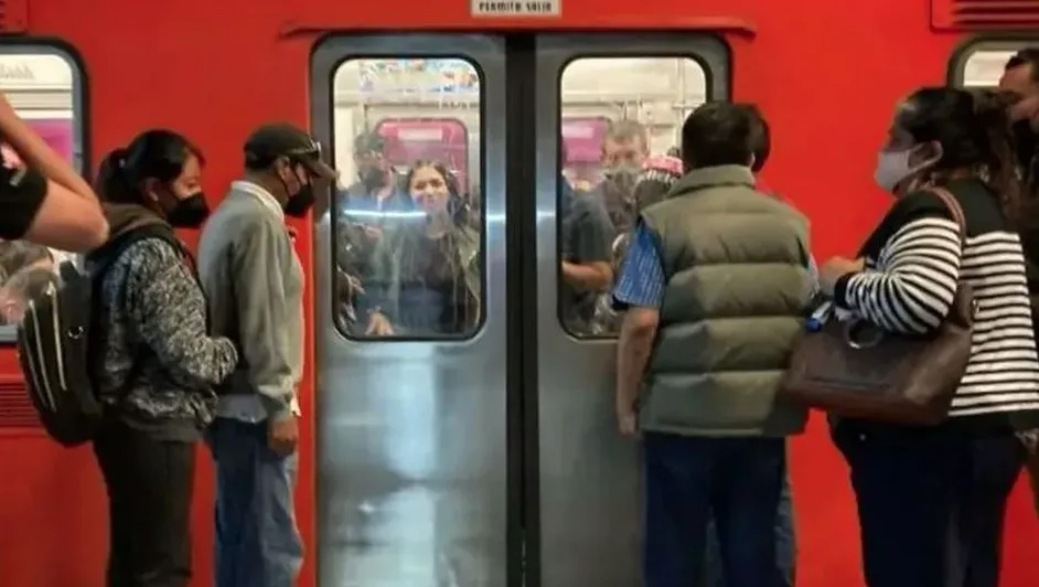 Metro de la Ciudad de México implementa operativo Cometa 2023 en fiestas patrias